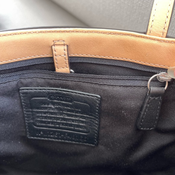 Coach Black Logo Embossed Patent Leather Bag - Picture 6 of 8